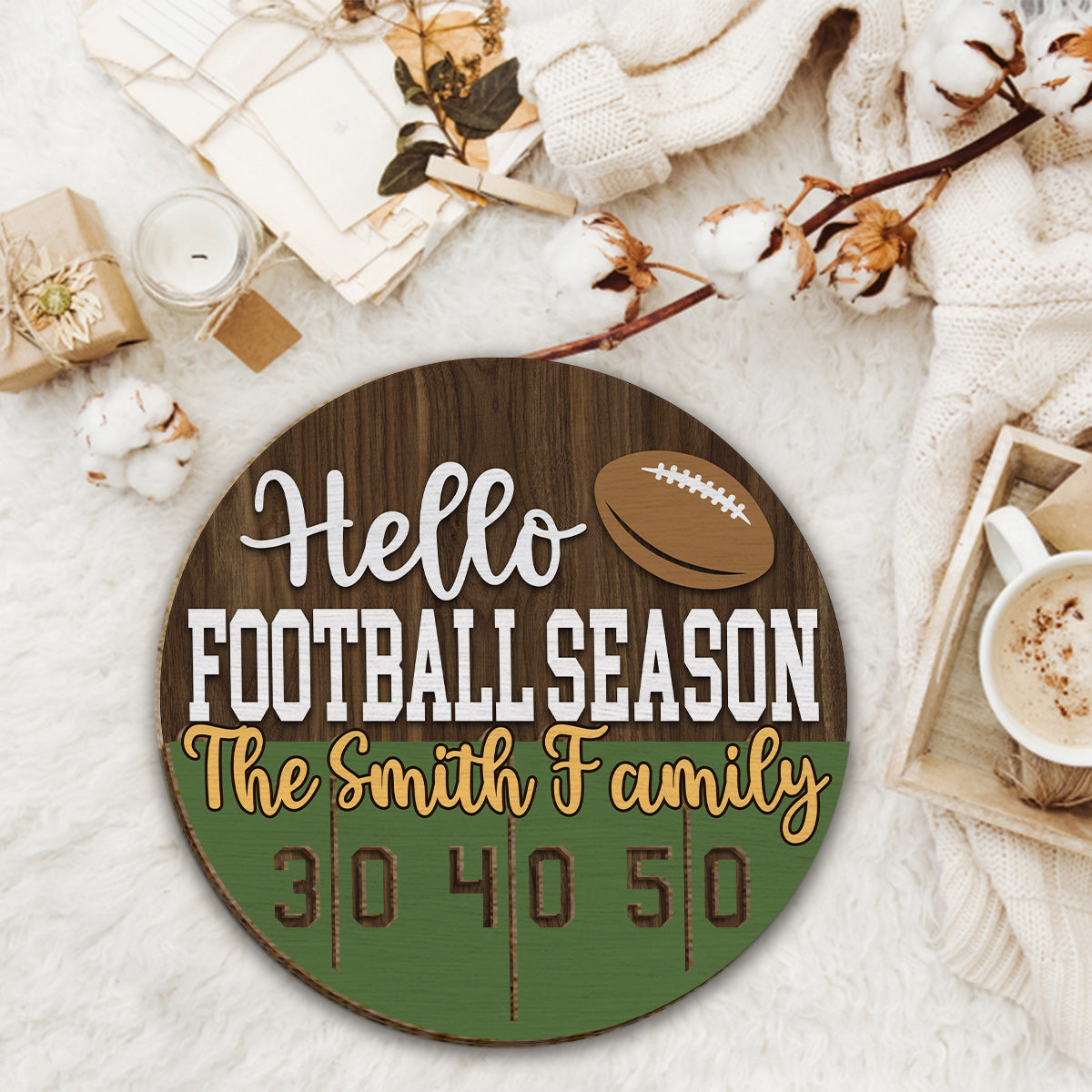 Hallo Fußballsaison – Personalisiertes zweilagiges Holzschild mit Fußballmotiv / Holzplakette