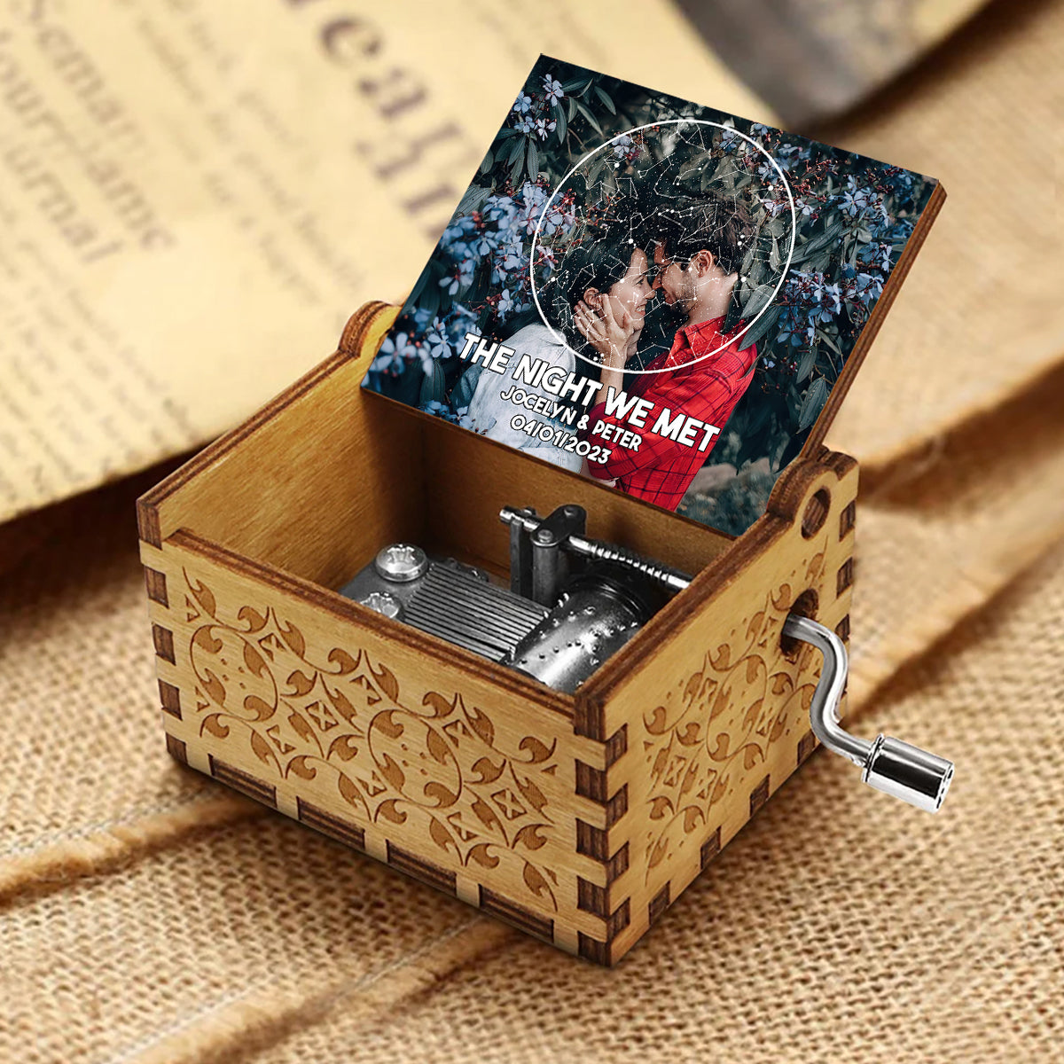 The Night We Met - Personalized Couple Hand Crank Music Box