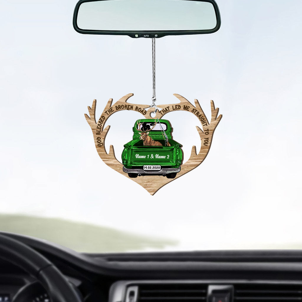 Dieu a béni la route brisée - Ornement de voiture transparent personnalisé pour couple à la chasse