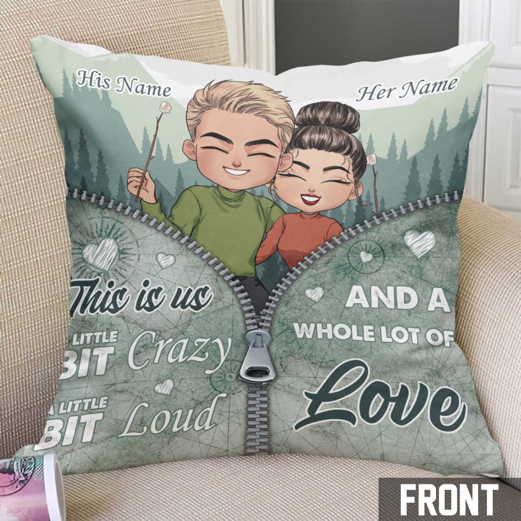 „This Is Us“-Campingpaar – personalisiertes Camping-Kissen