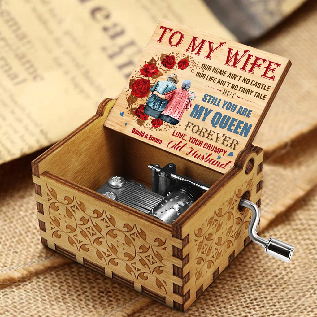 You Are My Queen - Personalized Couple Hand Crank Music Box