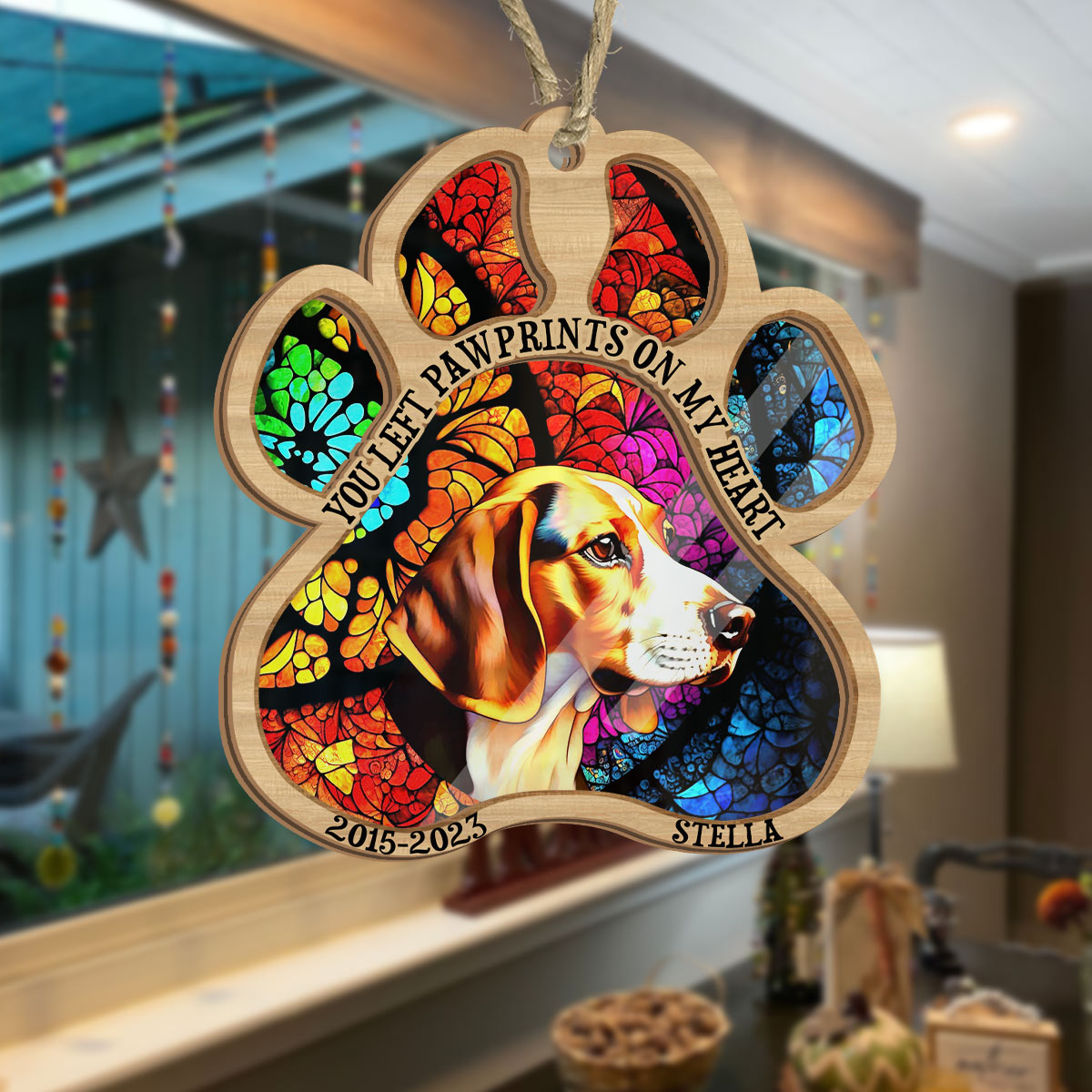 Du hast Pfotenabdrücke in meinem Herzen hinterlassen – Geschenk für Hundebesitzer und Katzenliebhaber – Personalisierter Sonnenfänger