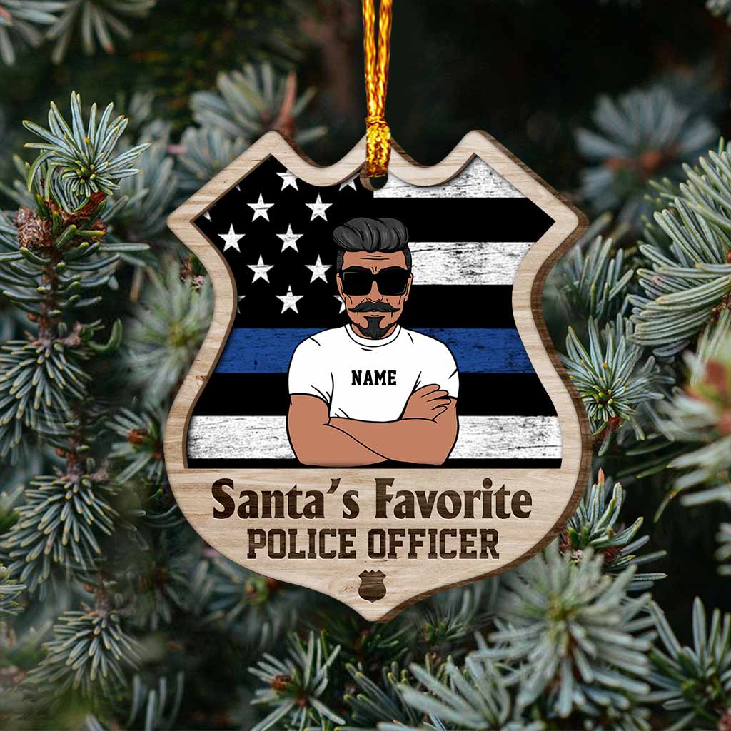 Der Lieblingspolizist des Weihnachtsmanns – Personalisierter Weihnachtsschmuck aus Holz