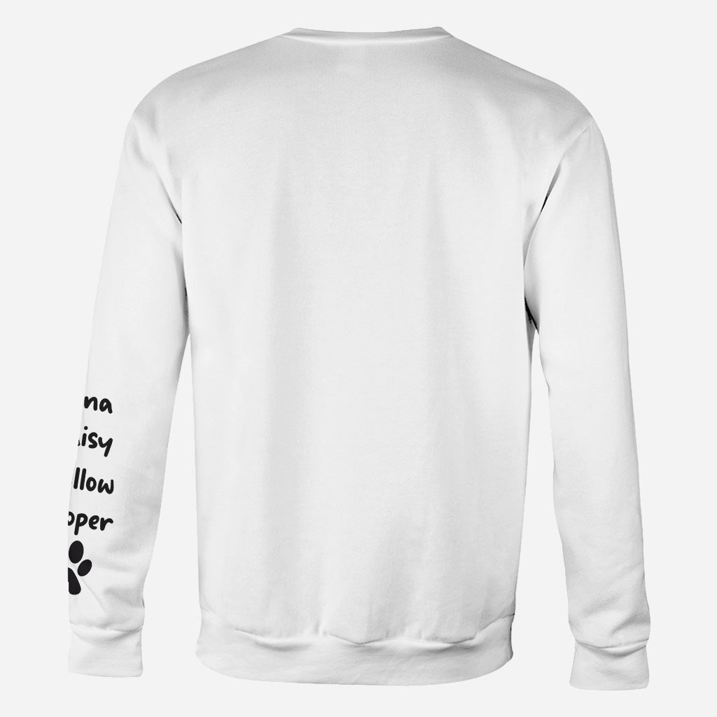 Einfach ein Mädchen, das Hunde liebt – personalisiertes T-Shirt mit Hundemotiv