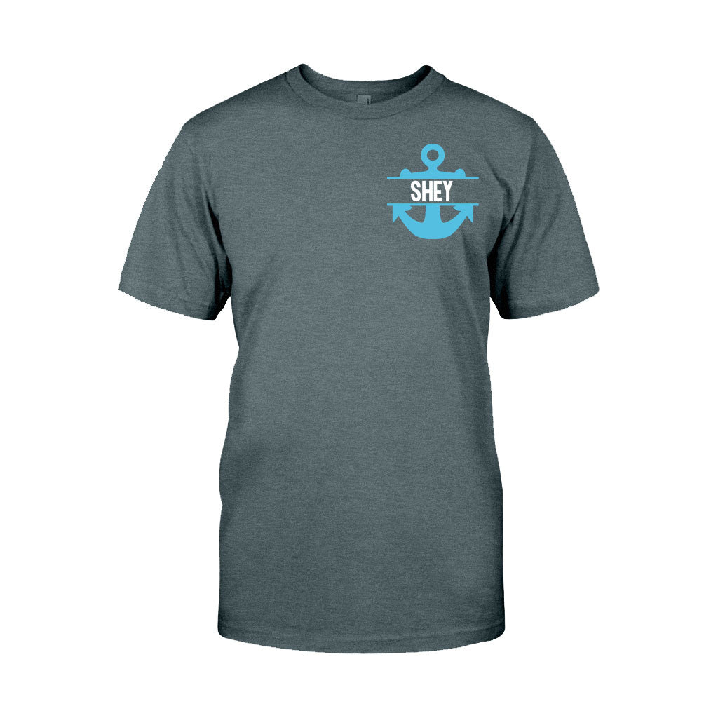 Ich liebe es, wenn wir zusammen auf Kreuzfahrt gehen – personalisiertes Kreuzfahrt-T-Shirt und Hoodie