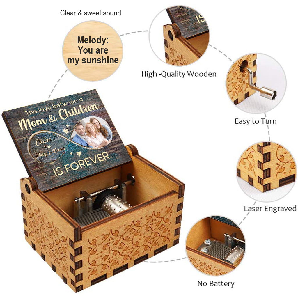 Mother's Love Is Forever - Gift for mom, daughter, son - Personalized Hand Crank Music Box