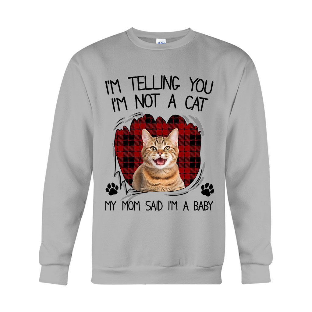 Ma mère dit que je suis un bébé - T-shirt et sweat à capuche personnalisés pour chat