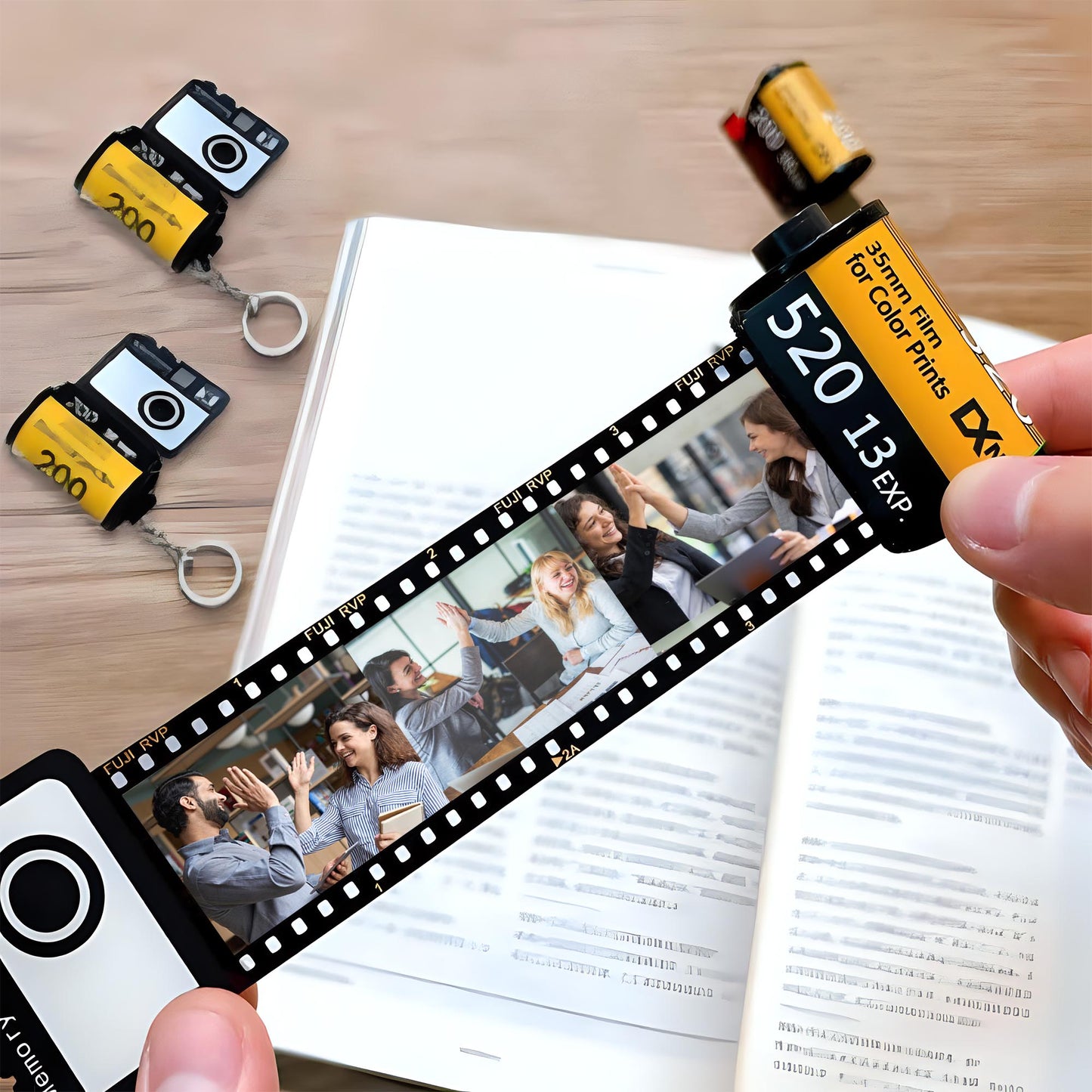 Ich habe mit Legenden zusammengearbeitet – Geschenk für Kollegen – Personalisierter Filmrollen-Schlüsselanhänger