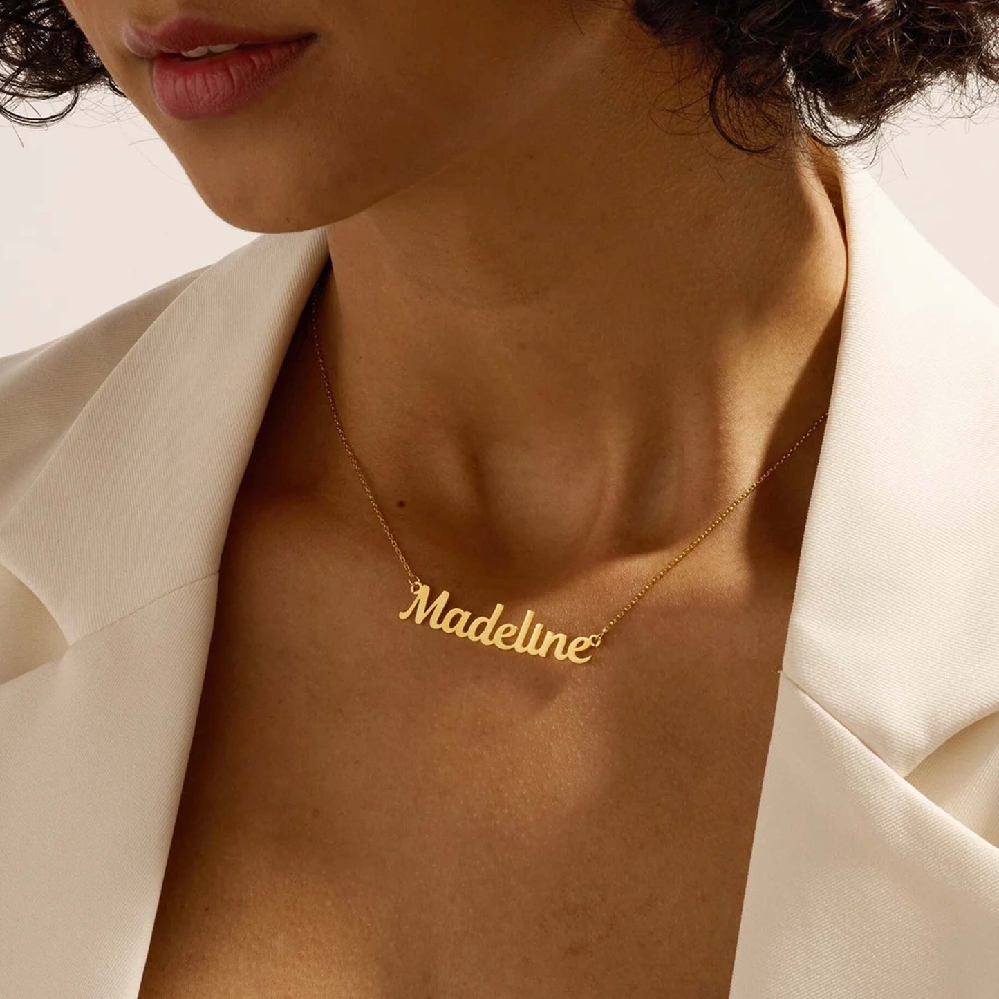 Collier personnalisé avec le prénom de votre fille
