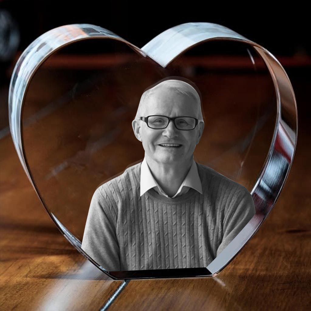 Custom Photo - Personalized Memorial Laser Engraving 3D Heart Shaped Crystal Lamp