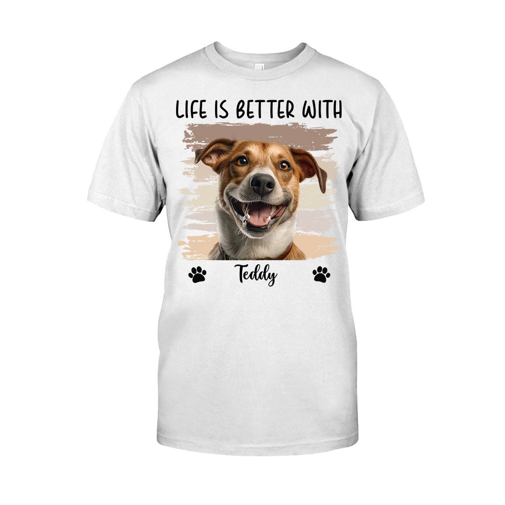 Das Leben ist schöner mit Haustier – personalisiertes Hunde-T-Shirt und Hoodie