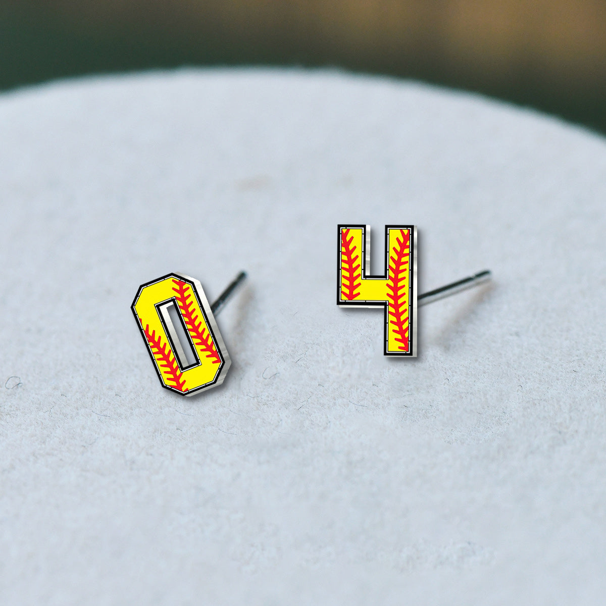 Spielernummer für Softball-Fans – Personalisierte Softball-Ohrstecker