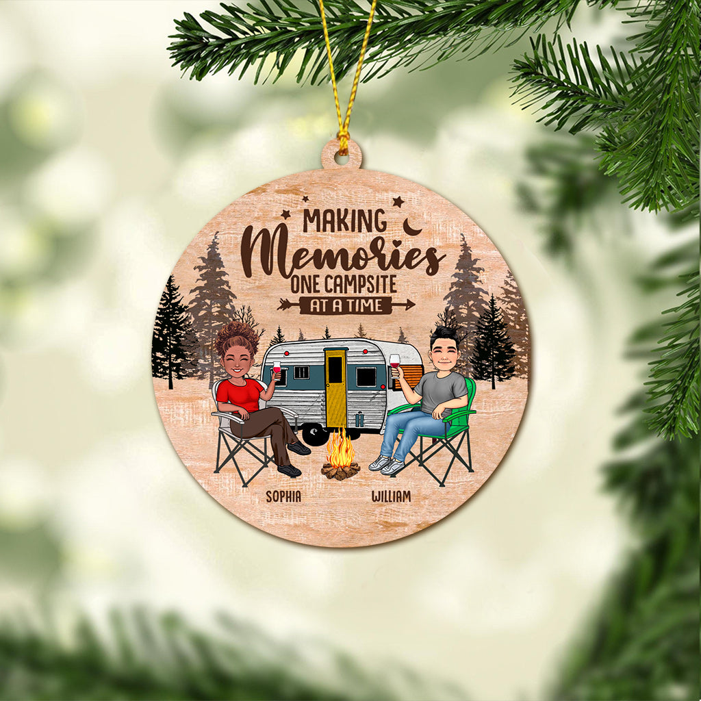Happy Camper - Camping gift for husband, wife, boyfriend, boyfriend - Personalized Ornament