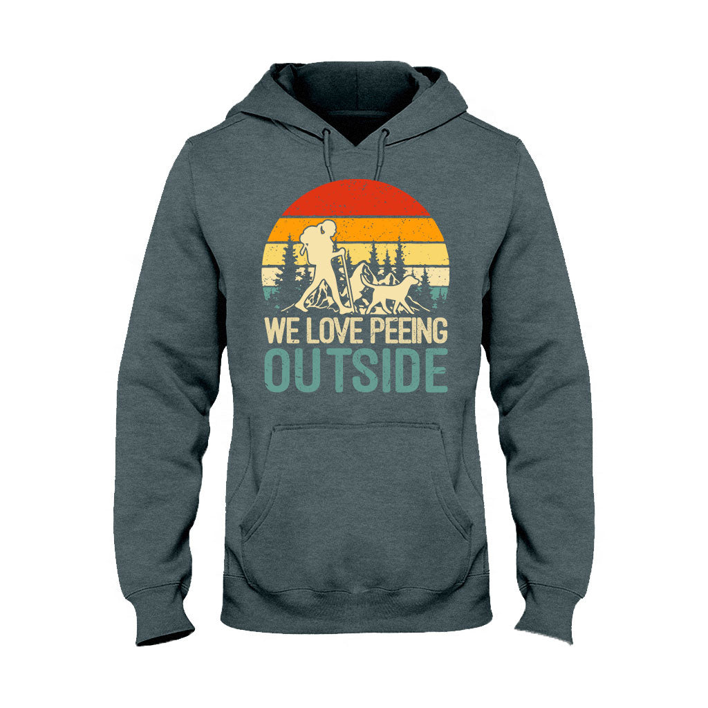 J'adore faire pipi dehors - T-shirt et sweat à capuche de randonnée personnalisés