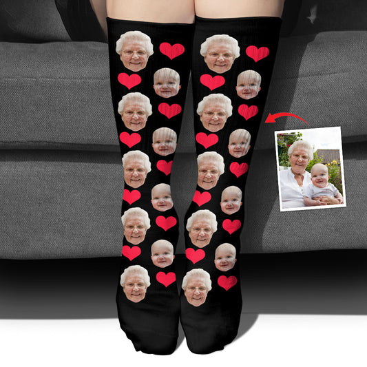 Chaussettes personnalisées pour grand-mère avec motif cœur et visage personnalisé