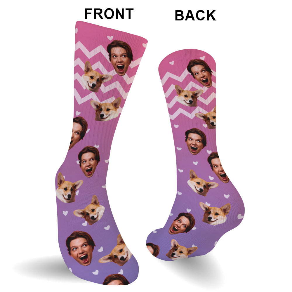Individuelles lila Gesichtsmuster – personalisierte Hundesocken