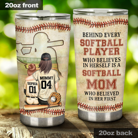 Maman de softball croit en elle - Gobelet de softball personnalisé