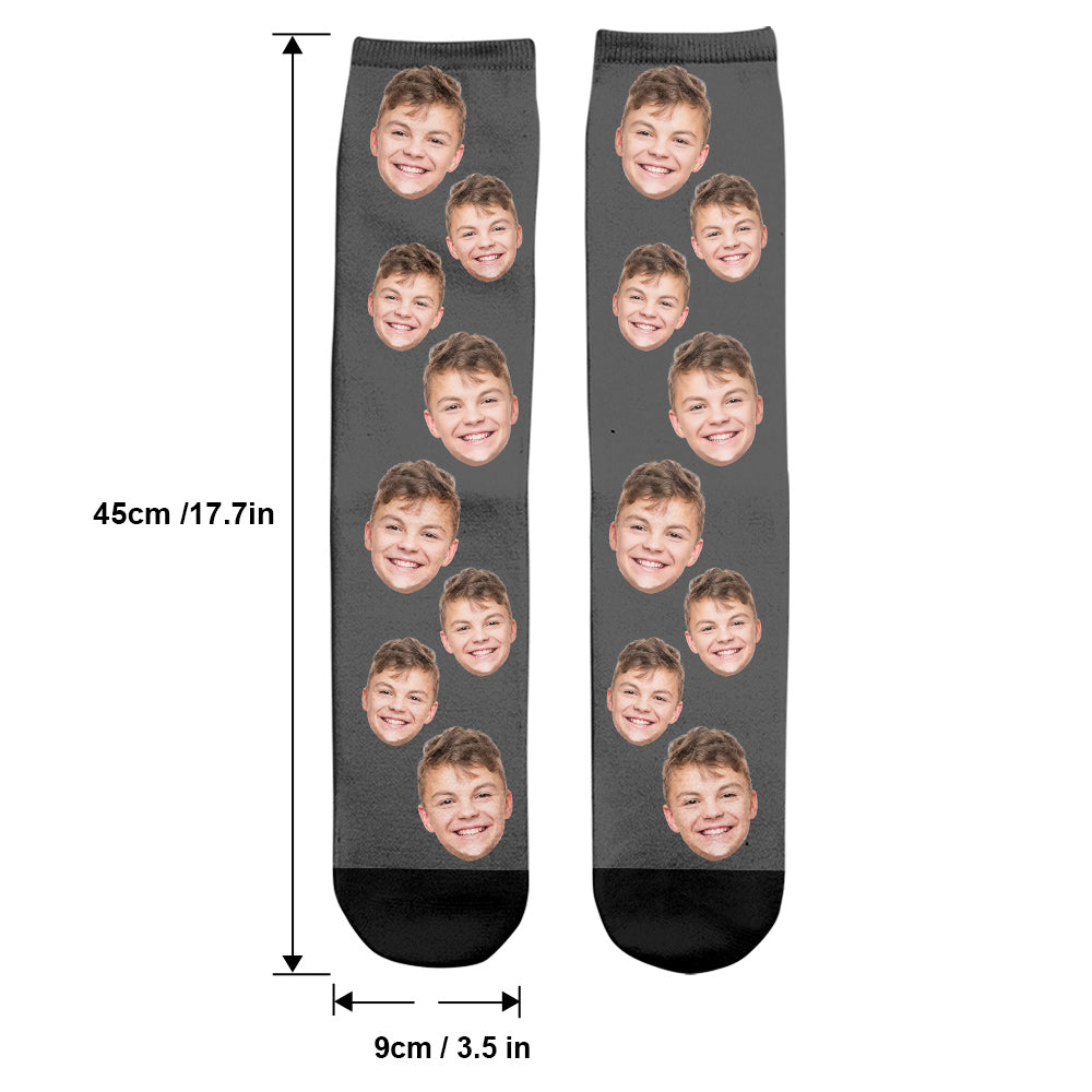 Individuell gestaltete Socken für Sohn