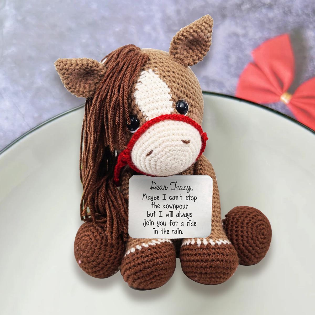 Reite mit mir – Personalisierte handgestrickte Pferdefigur