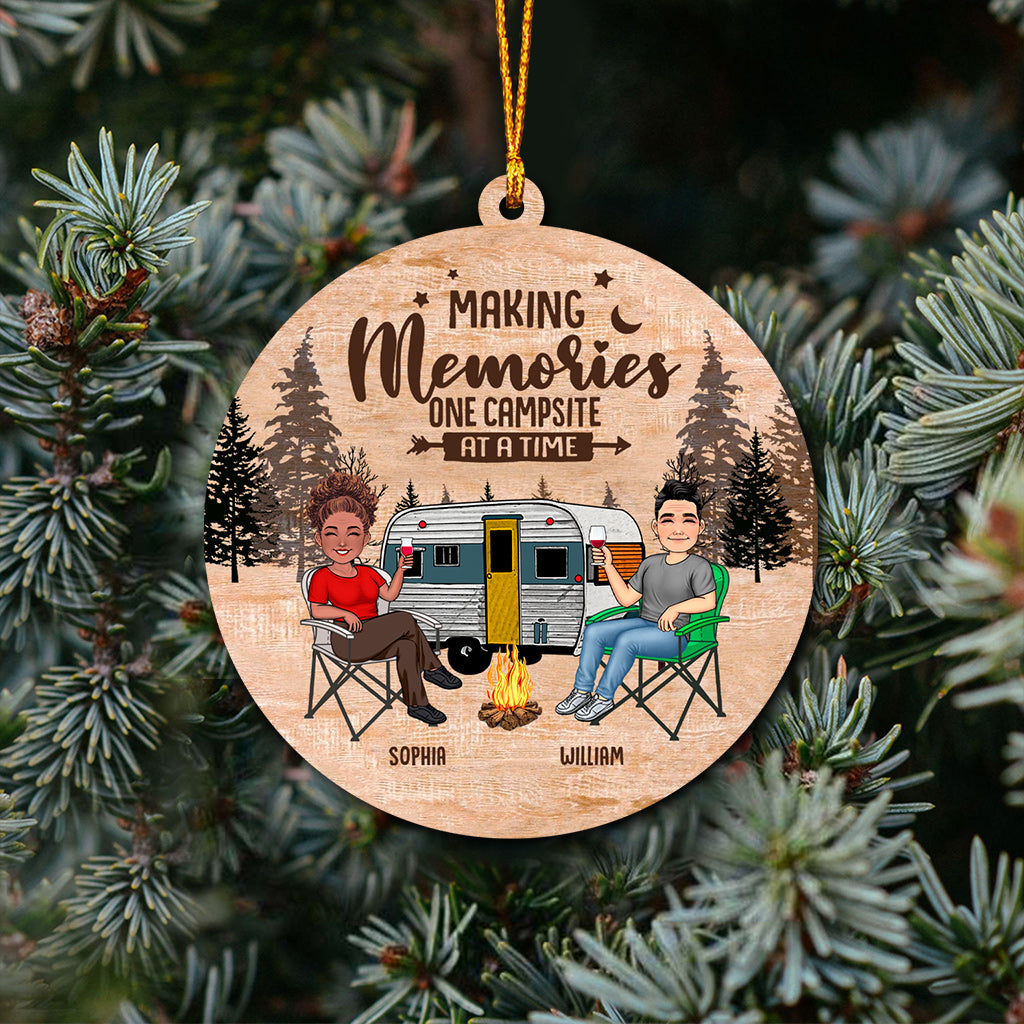 Happy Camper - Camping gift for husband, wife, boyfriend, boyfriend - Personalized Ornament