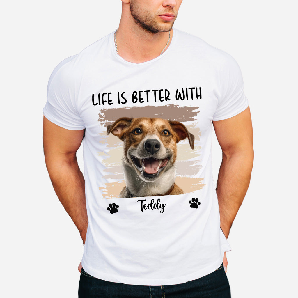 Das Leben ist schöner mit Haustier – personalisiertes Hunde-T-Shirt und Hoodie