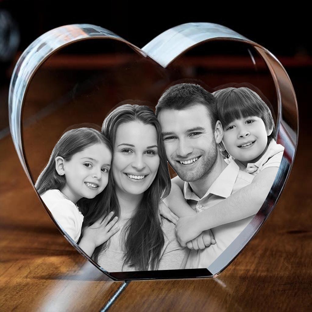 Individuelles Foto – Personalisierte Familien-Lasergravur auf herzförmiger 3D-Kristalllampe
