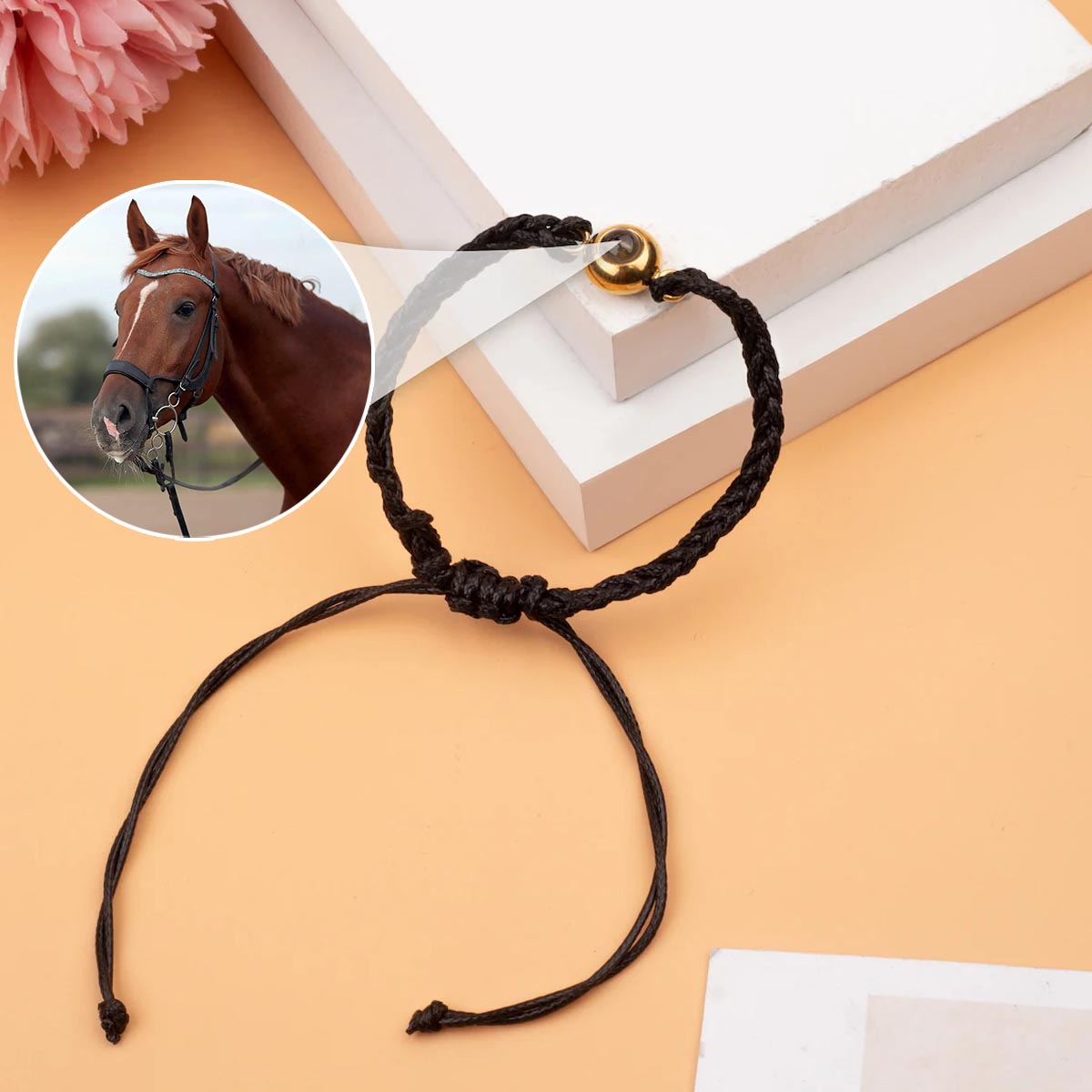 Ich liebe mein Pferd – Personalisiertes Armband mit Pferdeprojektion
