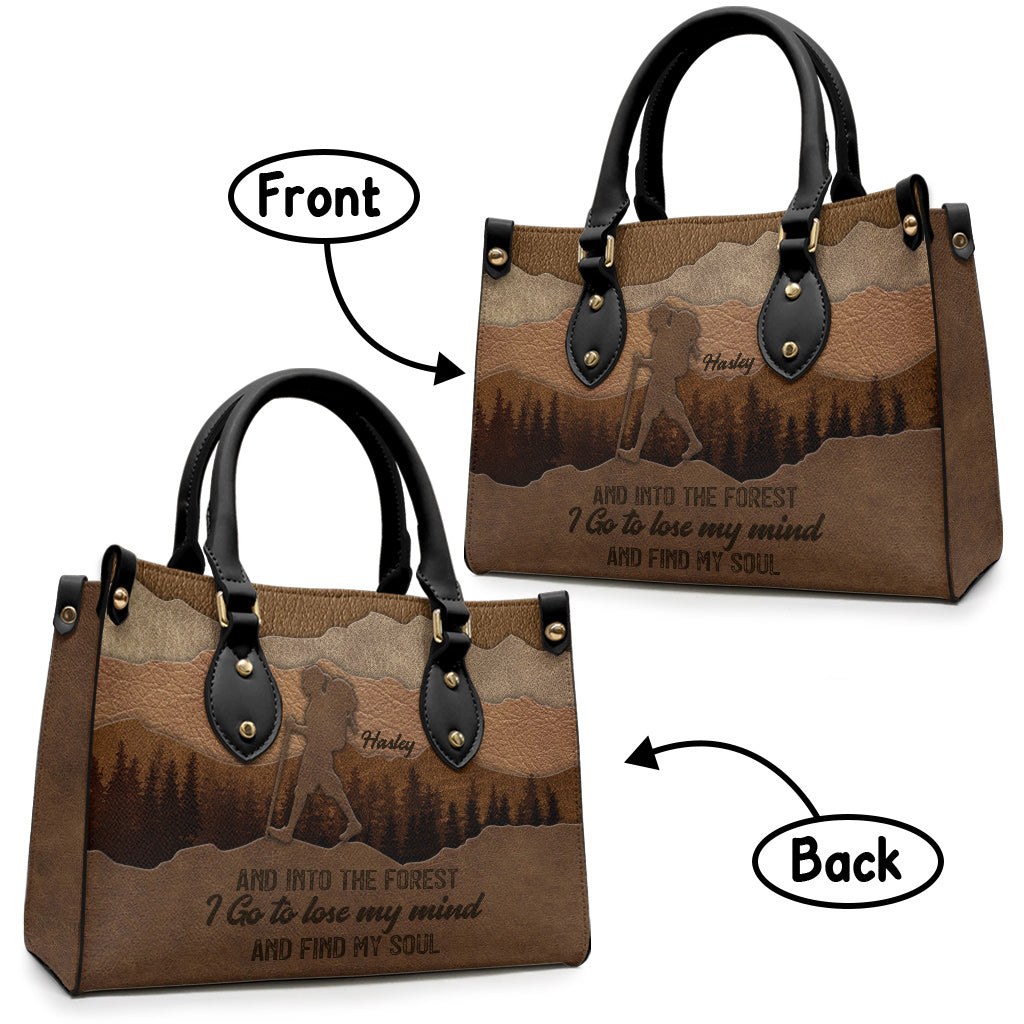 Und hinein in den Wald gehe ich - Personalisierte Wanderhandtasche aus Leder