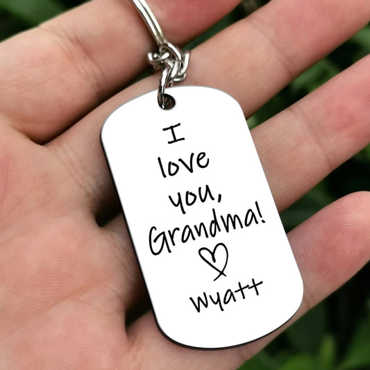 Ich liebe dich, Oma – Personalisierter Oma-Schlüsselanhänger aus Edelstahl