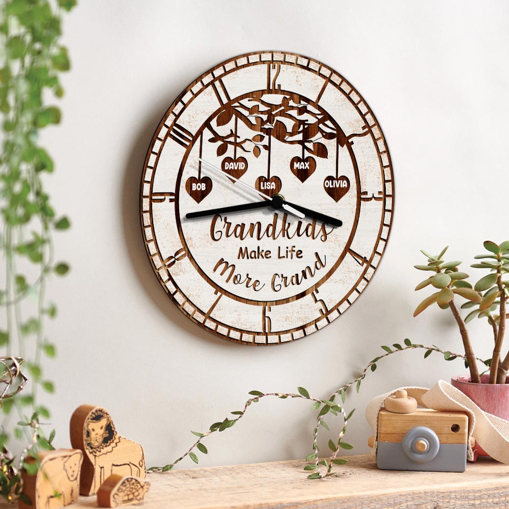 Les petits-enfants rendent la vie plus belle - Horloge murale personnalisée pour grand-mère
