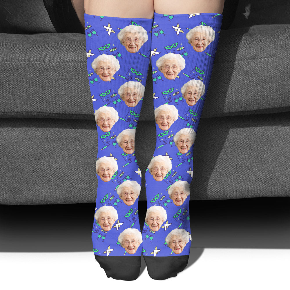 Individuelles Gesichtsmuster für Partys – Personalisierte Oma-Socken