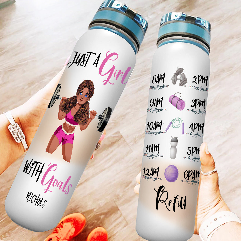 Einfach ein Mädchen mit Zielen – Personalisierte Fitness-Wasserflasche mit Tracker