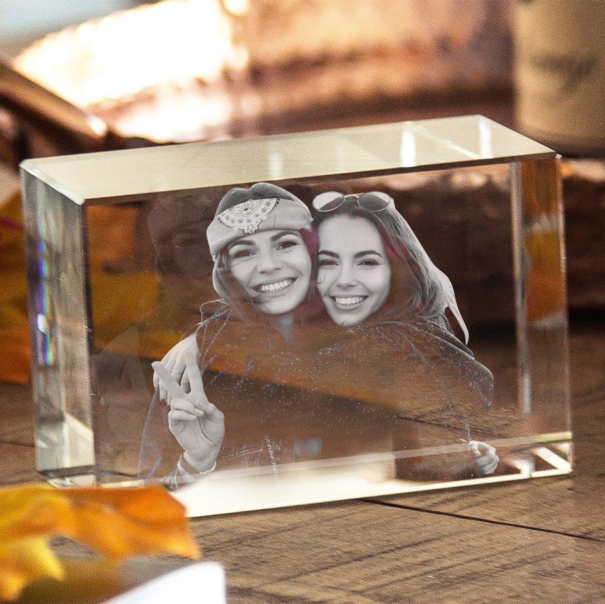 Foto nach Wunsch – Personalisierte Lasergravur für beste Freundin auf einer 3D-Kristalllampe in Quaderform