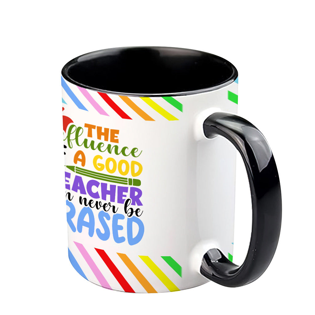 Der Einfluss eines guten Lehrers ist unvergänglich – personalisierte Tasse mit Lehrer-Akzent