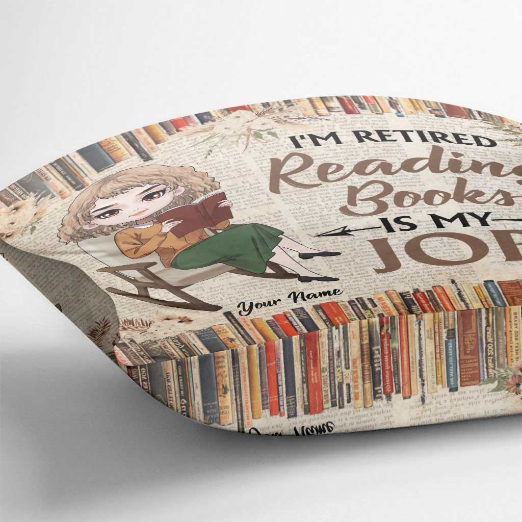 Ich bin Rentner und lese Bücher – mein Job - Personalisiertes Dekokissen
