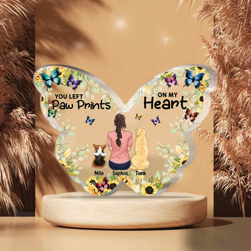 In meinem Herzen – personalisierte Acrylplakette in Hundeform