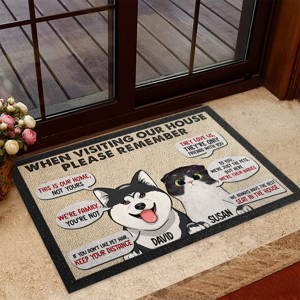 N'oubliez pas, lors de votre visite, notre paillasson personnalisé pour chien !