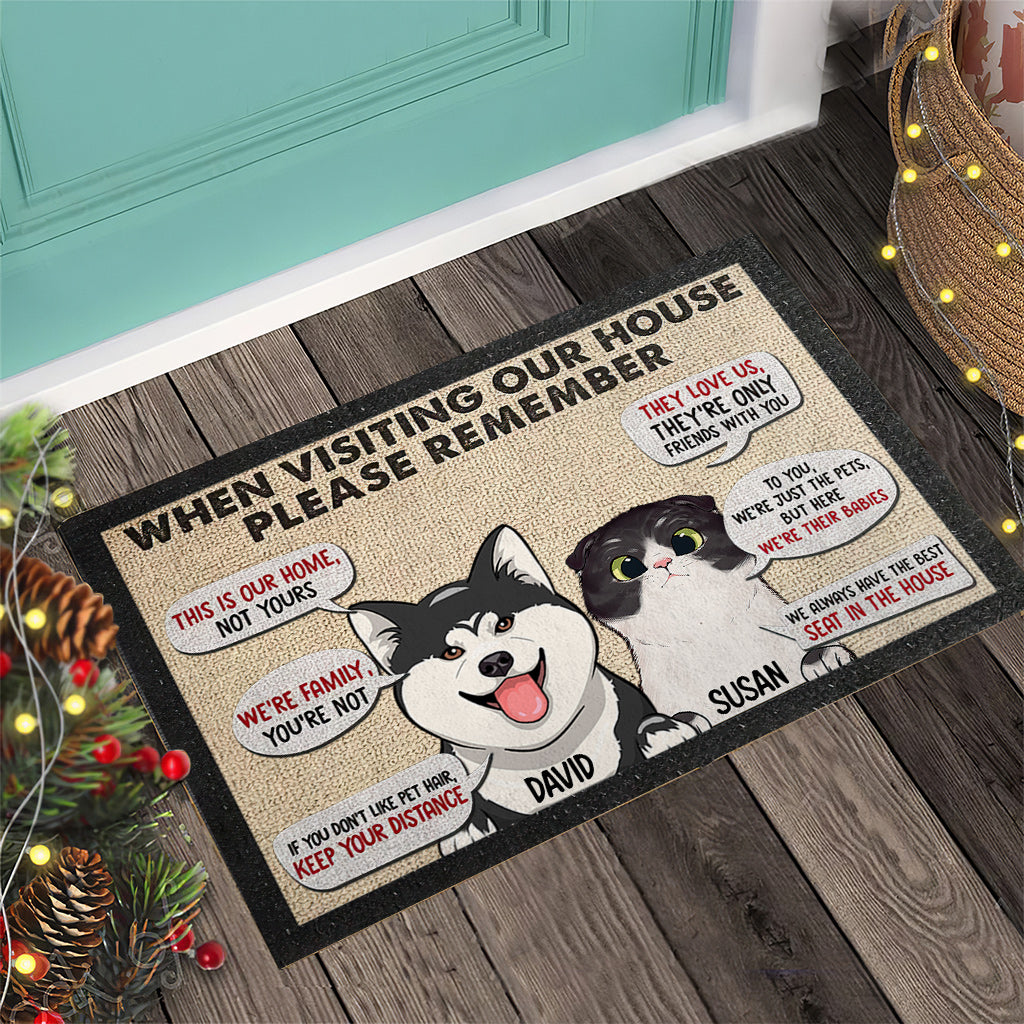 N'oubliez pas, lors de votre visite, notre paillasson personnalisé pour chien !