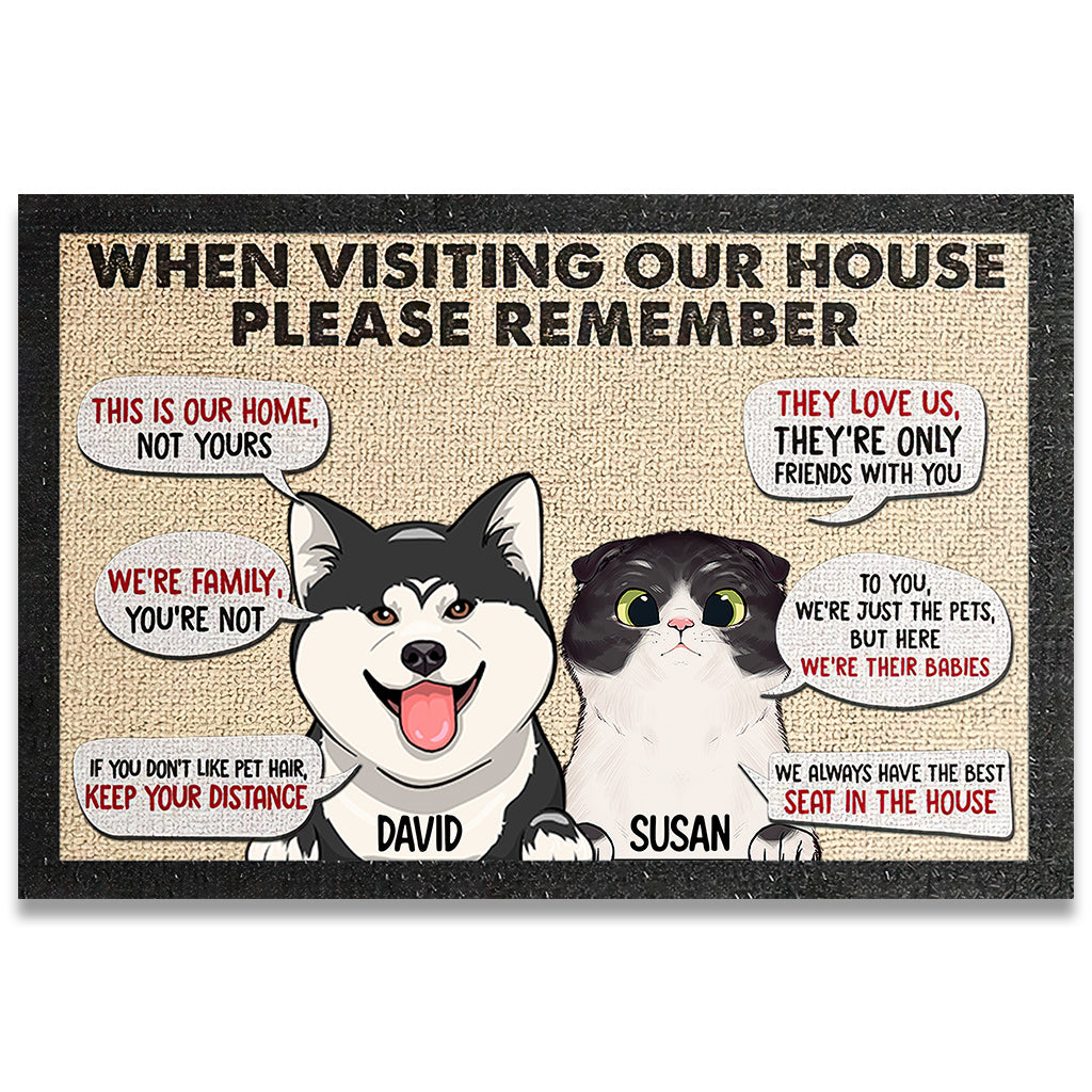 N'oubliez pas, lors de votre visite, notre paillasson personnalisé pour chien !