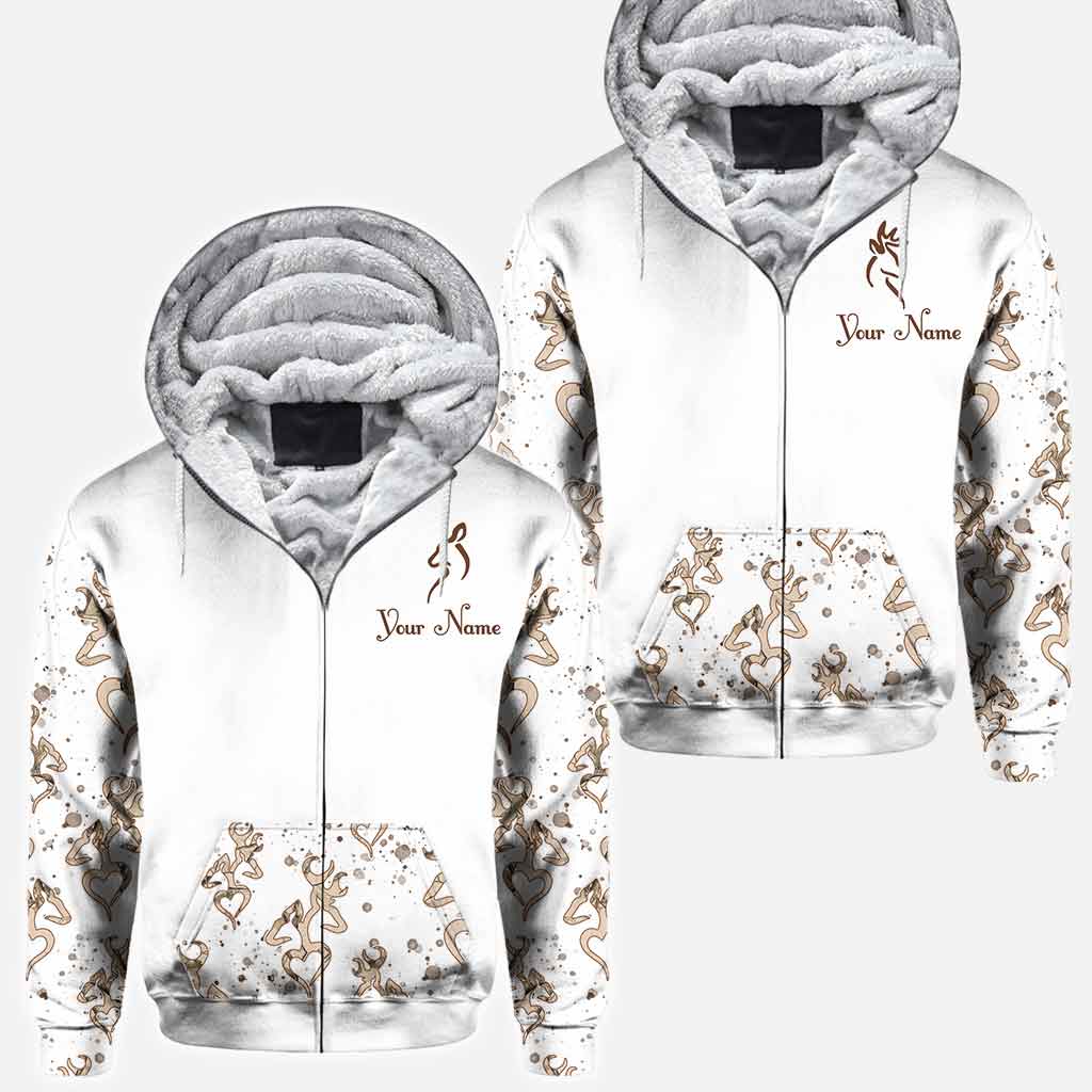 Seine Hirschkuh, ihr Hirsch – Personalisiertes T-Shirt und Hoodie für Paare auf der Jagd.