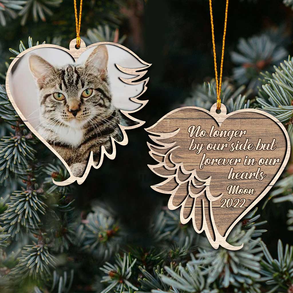 Nicht mehr an unserer Seite, aber für immer in unseren Herzen – Personalisierter Weihnachtsschmuck mit Katze (beidseitig bedruckt)