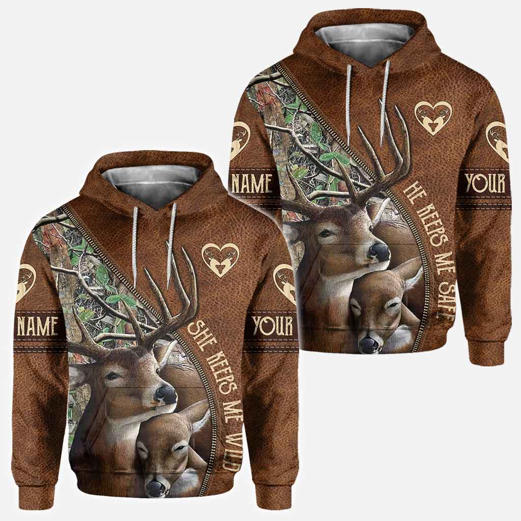 Elle me rend sauvage, il me protège - T-shirt et sweat à capuche personnalisés pour couples, thème chasse à l'infini