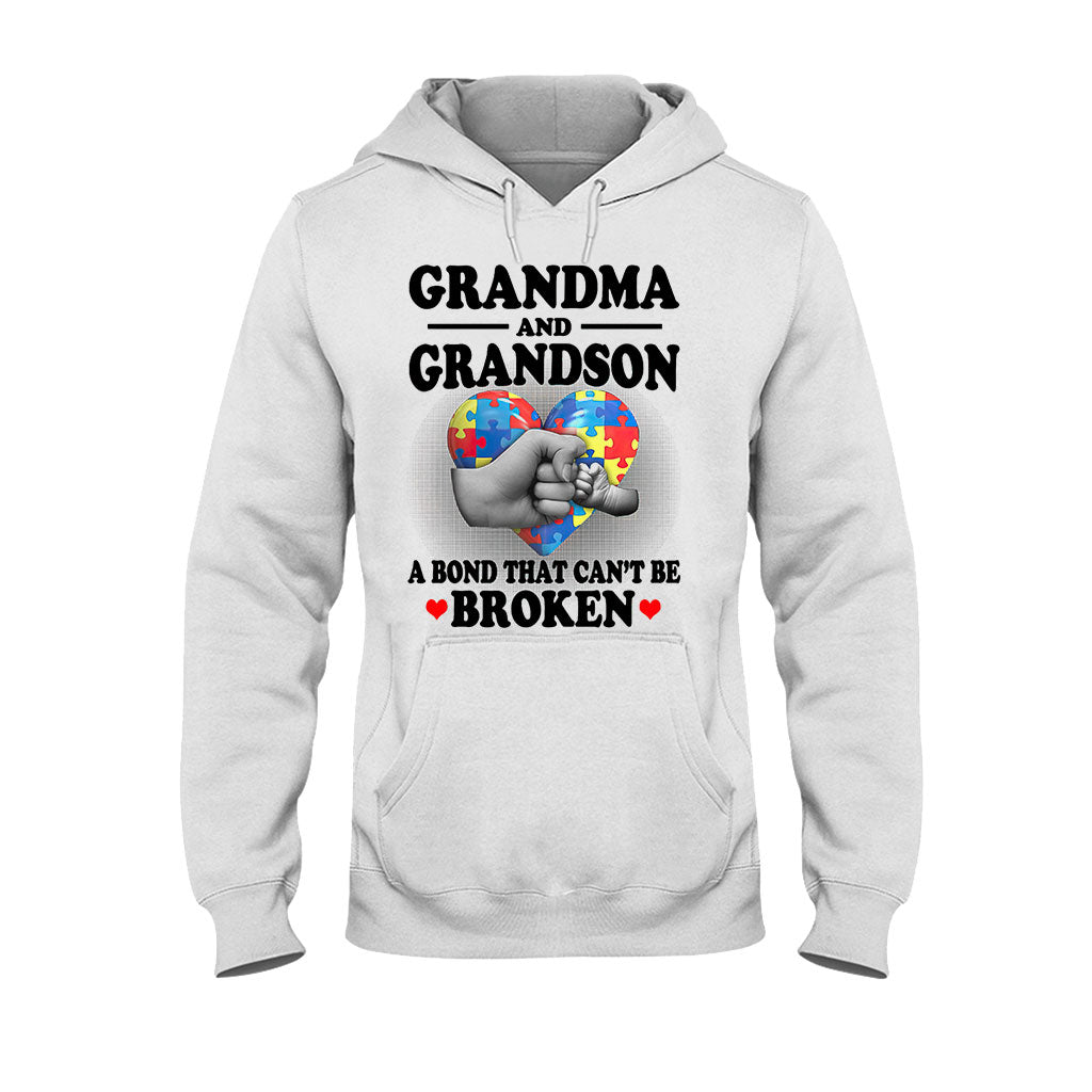 Oma und Enkel – T-Shirt und Hoodie zur Sensibilisierung für Autismus 062021