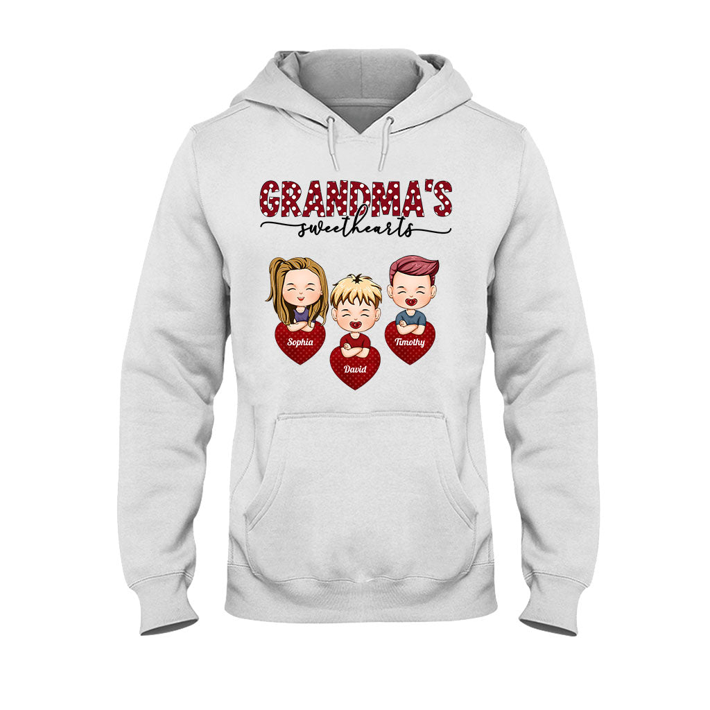 Omas Lieblinge – Personalisiertes Valentinstags-T-Shirt und Hoodie für Oma