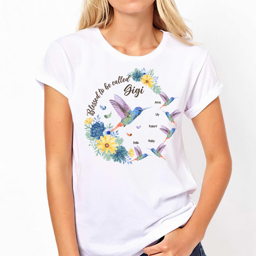 Gesegnet, Oma Nana Gigi genannt zu werden – Personalisiertes Oma-T-Shirt und Hoodie