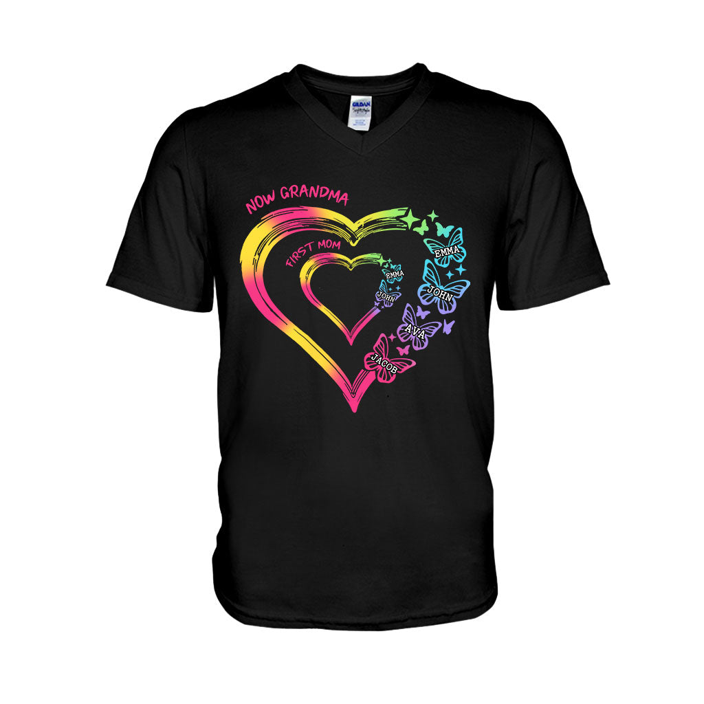 Beliebiger Titel für Mutter und Oma, Doppelherz, bunt - Personalisiertes Oma-T-Shirt und Hoodie
