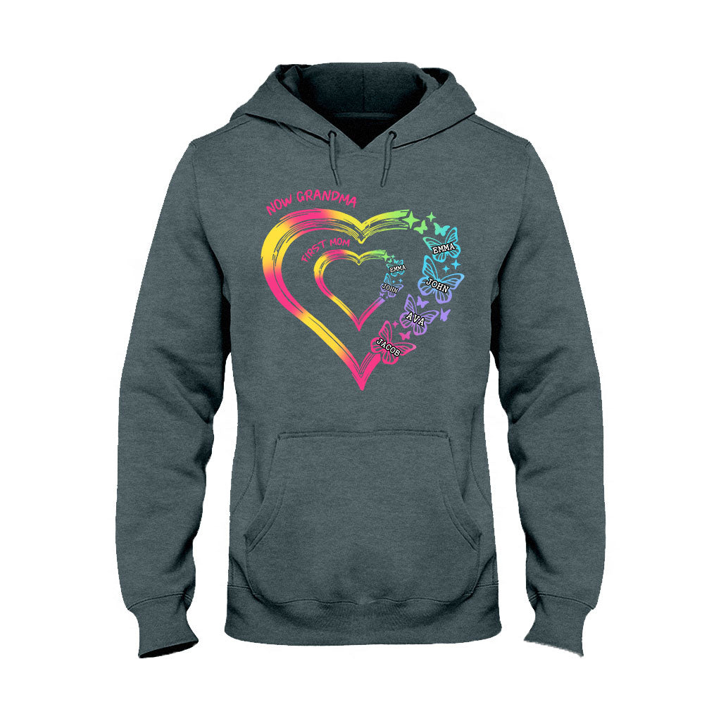 Beliebiger Titel für Mutter und Oma, Doppelherz, bunt - Personalisiertes Oma-T-Shirt und Hoodie