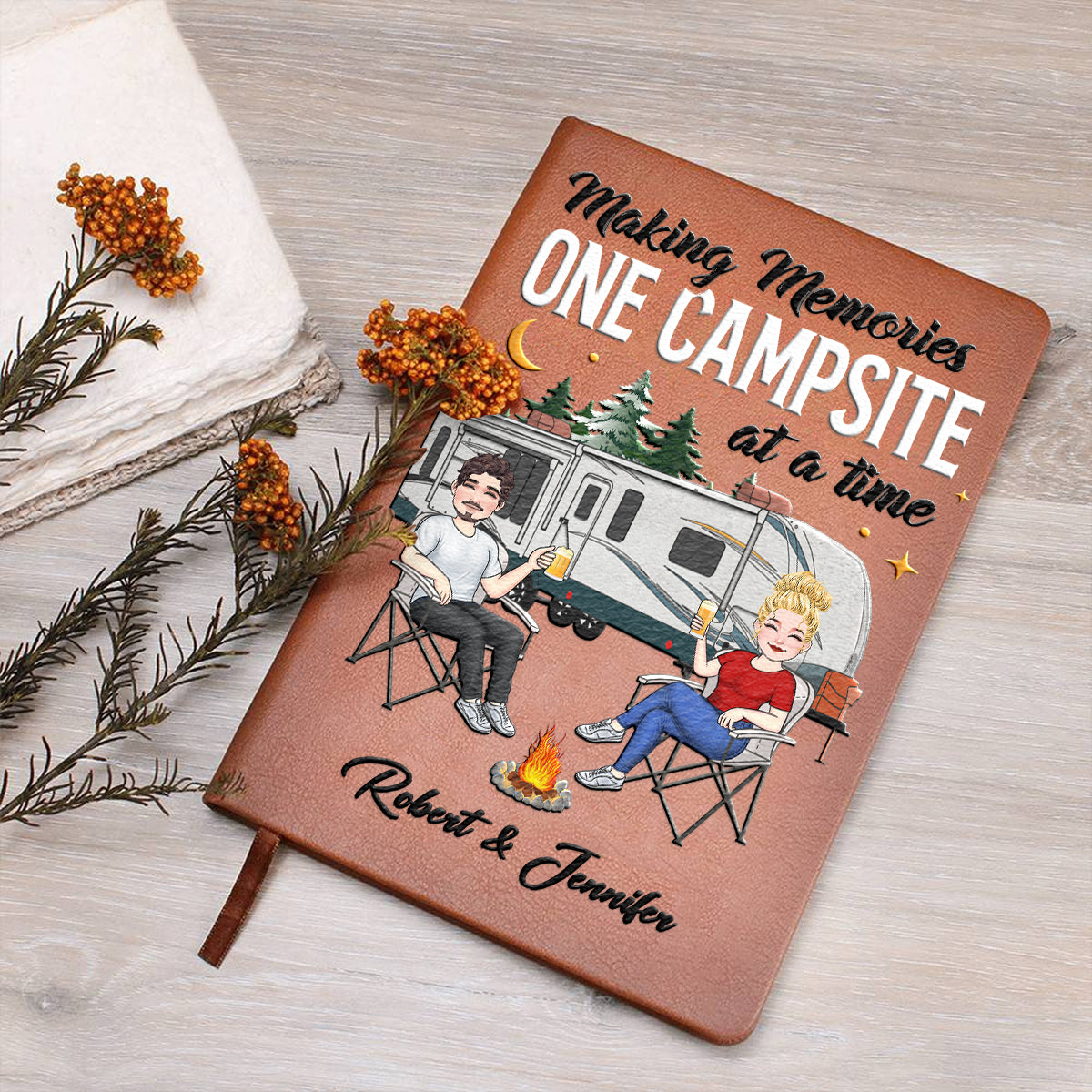 Erinnerungen schaffen – Campingplatz für Campingplatz – Personalisiertes Camping-Tagebuch aus Leder