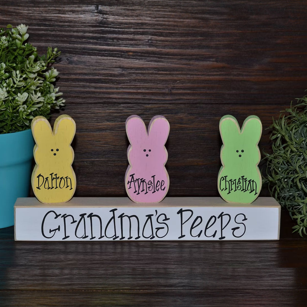 Osterhasen-Block mit personalisiertem Familiennamen in Pastellfarben - Personalisierter Osterhasen-Block für Ostern