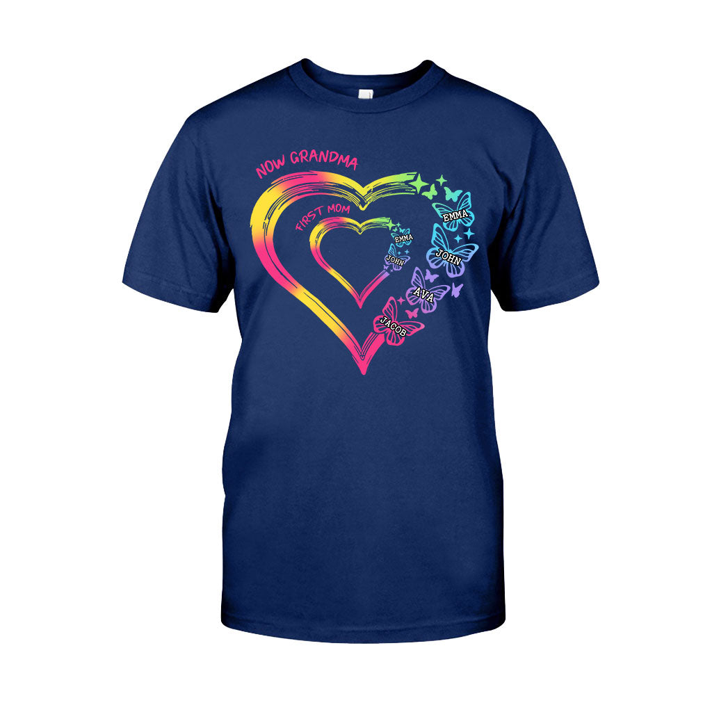 Beliebiger Titel für Mutter und Oma, Doppelherz, bunt - Personalisiertes Oma-T-Shirt und Hoodie